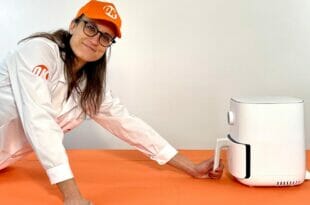 Elisa pronta per provare la friggitrice ad aria Xiaomi